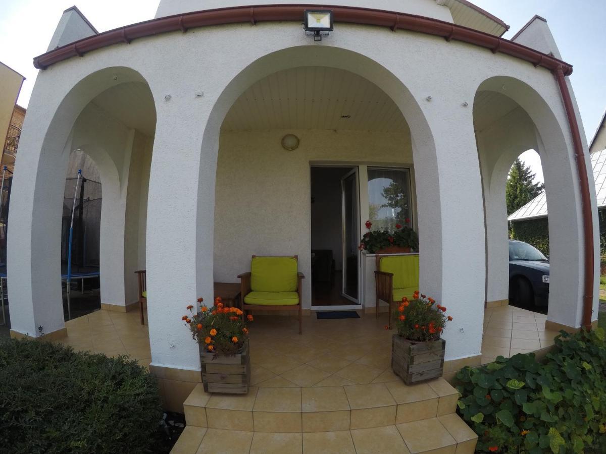 Pokoje Goscinne Zofia Grzybowo  Exterior foto